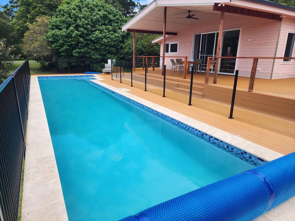 Read more about the article 6 Benefits Of Regular Pool Maintenance