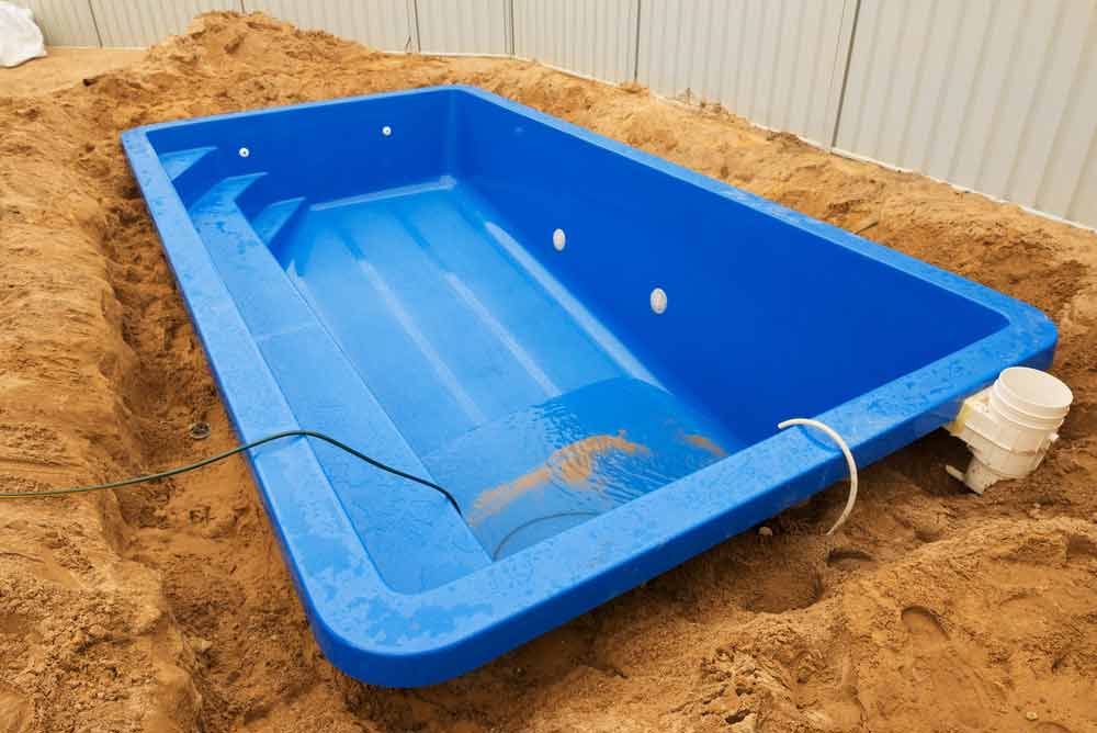 Read more about the article The Right Pool Contractor For Your Fibreglass Pool Project